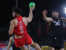 تیم ملی هندبال ساحلی ایران با صدرنشینی راهی یک‌چهارم نهایی شد