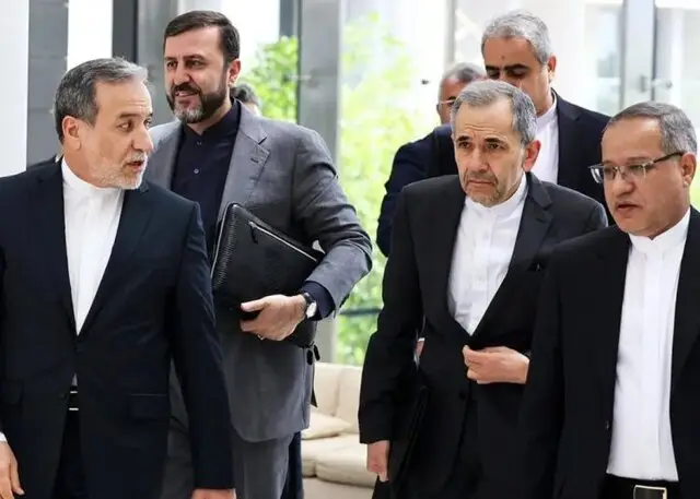 اصول ثابت ایران در مذاکرات هسته‌ای با آمریکا _ تأکید بر لغو کامل تحریم‌ ها و حق غنی‌ سازی