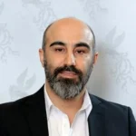 محسن تنابنده: خلیج همیشه فارس است، سنگ قبر سربازانتان گواهی می‌دهد