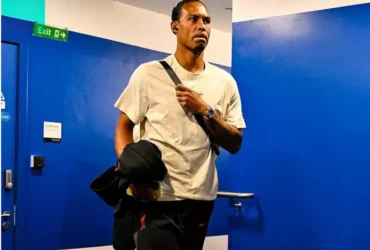 پایان رکورد ۶۹ بازی متوالی فن‌دایک در ترکیب اصلی لیورپول