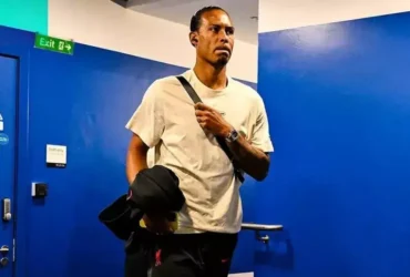 نیمکت‌ نشینی عجیب فن دایک پس از ۶۹ بازی متوالی در لیگ برتر انگلیس