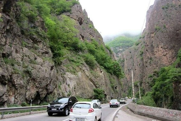 تردد روان در جاده‌ های شمال؛ محور کندوان ممکن است عصر یک‌طرفه شود