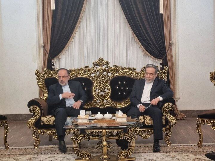 وزیر امور خارجه ایران پس از سفر دو روزه به هند و دیدار با مقام‌ های دهلی نو، وارد مشهد شد