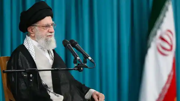 رهبر انقلاب در دیدار نمایندگان مجلس: امروز بیش از هر زمان دیگر به وحدت نیاز داریم