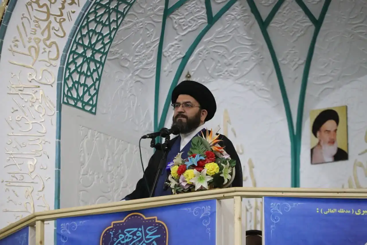 امام جمعه زنجان: عید قربان آغاز تبلیغ غدیر است _ تاکید بر اصلاح مصرف و حفظ محیط زیست