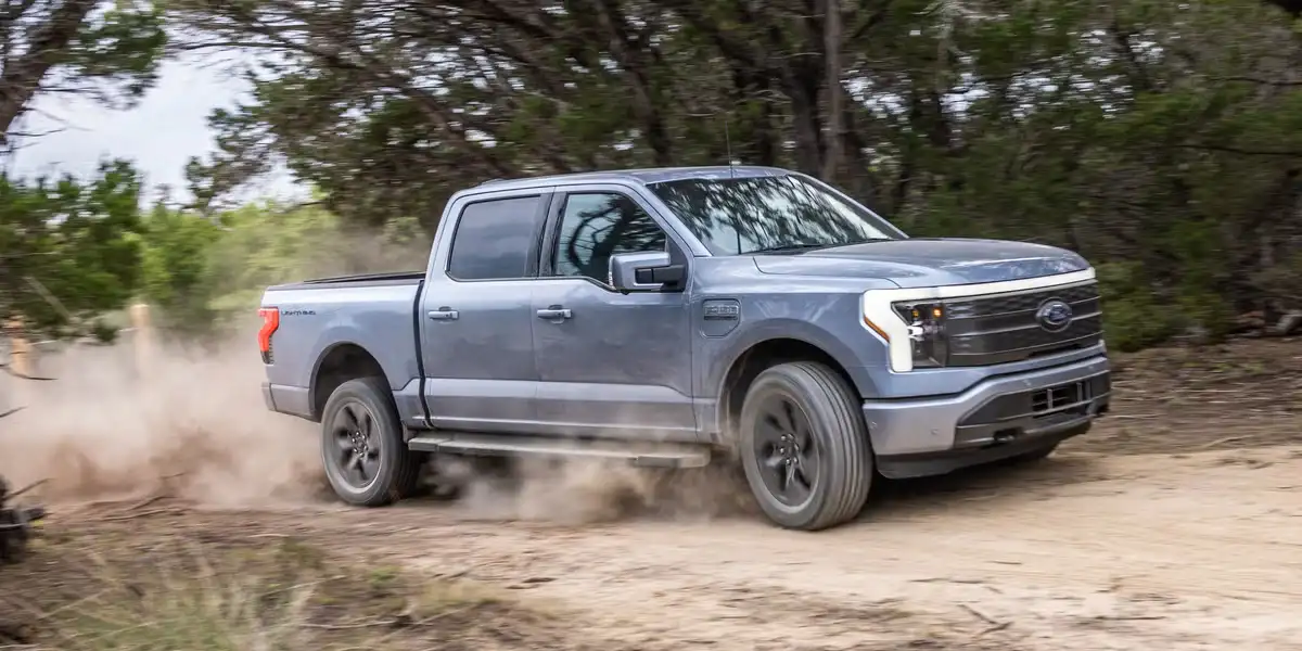 فورد F-150 Lightning 2025 معرفی شد؛ پیکاپ الکتریکی با شتاب باورنکردنی و برد ۴۸۰ کیلومتر