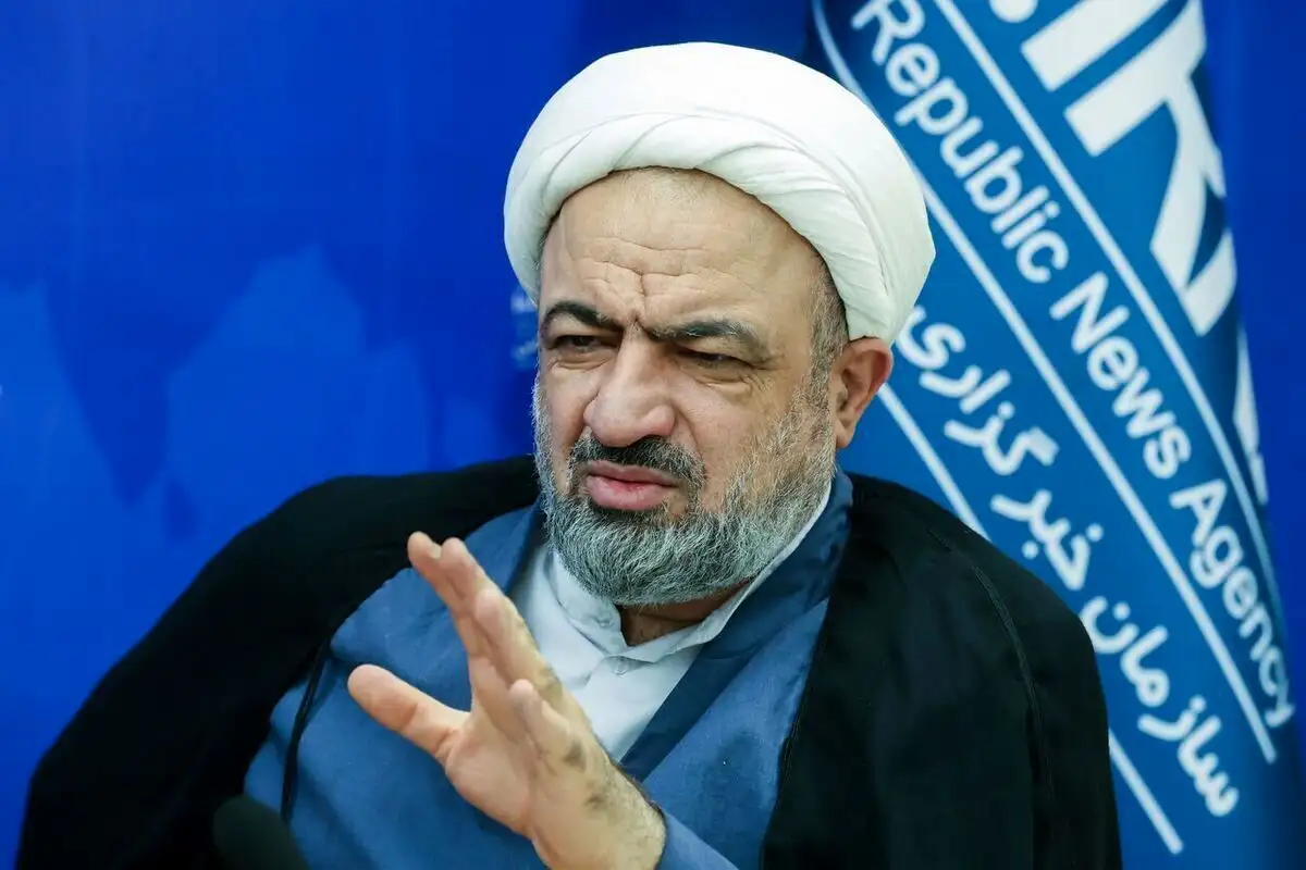 حمید رسایی افشا کرد: فرزند محمدرضا عارف معاون اول دولت پزشکیان تابعیت خارجی دارد