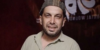 حضور هنرمندان در ختم پدر عباس جمشیدی‌ فر _ هوتن شکیبا، مهرداد صدیقیان و هادی حجازی‌ فر