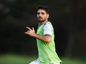 وضعیت نهایی محمد عمری با پرسپولیس مشخص شد _ بازگشت وینگر تکنیکی به جمع سرخ‌ها