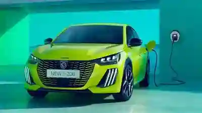 پژو E-208 GTi؛ هاچ‌ بک اسپرت برقی با شتاب ۵.۷ ثانیه‌ای و طراحی ویژه