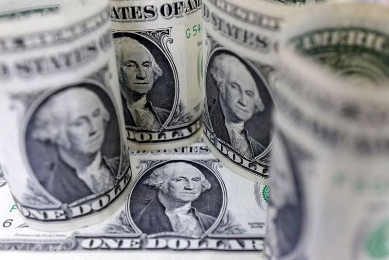 سقوط آزاد دلار در بازار جهانی؛ یورو رکورد زد