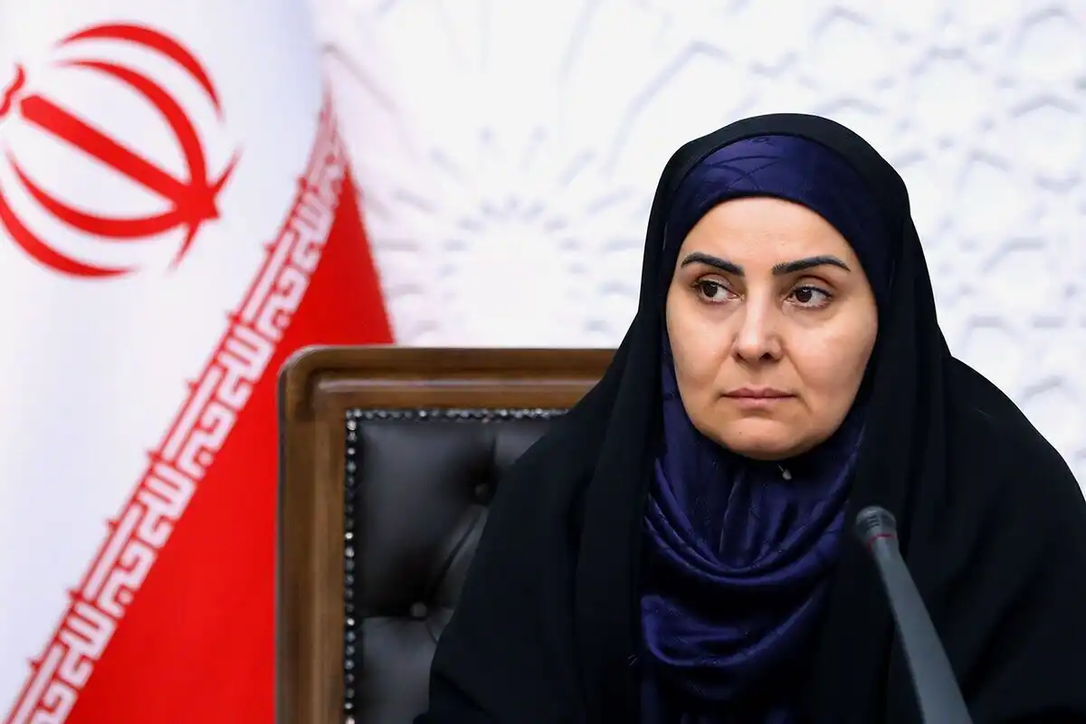 تکذیب استعفای وزیر راه و شهرسازی _ فرزانه صادق همچنان در حال انجام مأموریت‌ها