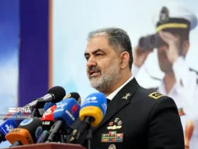 بازدید فرمانده نیروی دریایی ارتش از یگان‌ های شناوری در تنگه هرمز