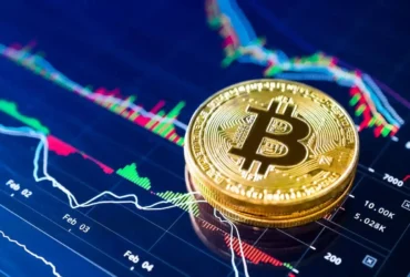 بیت‌کوین رکورد تاریخی زد - عبور قیمت از ۱۲۱ هزار دلار در آستانه تغیر در آمریکا