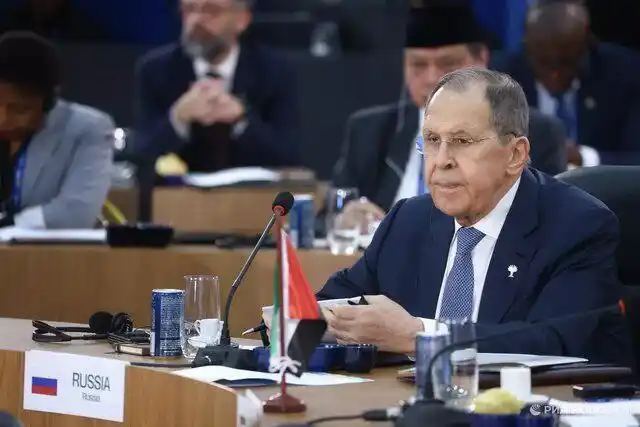 وزیر خارجه روسیه: ایران پس از خروج آمریکا از برجام، تعهدی برای محدودیت غنی‌سازی اورانیوم نداشت