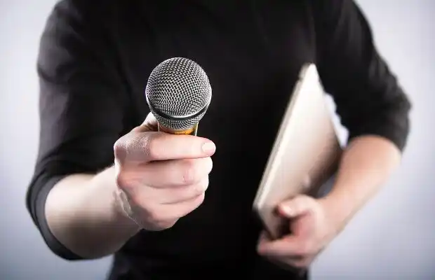 تاریخ دقیق روز خبرنگار در سال ۱۴۰۴ چه روزی است؟ - روز خبرنگار چندشنبه است؟