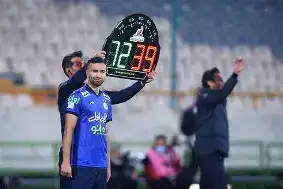 فرار استقلال از نخستین شکست فصل - بازگشت لحظه آخری آبی‌ها با گل رامین رضاییان