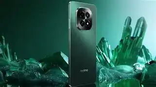 ریلمی با گوشی ۱۵۰۰۰ میلی‌آمپرساعتی و اولین موبایل کولردار جهان رونمایی کرد