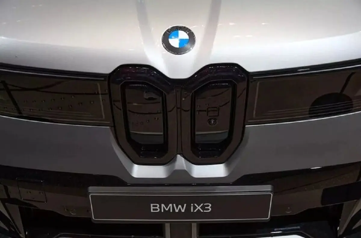 رونمایی از لوگوی جدید بی‌ام‌و؛ مدرن‌تر و هماهنگ با خودروهای برقی