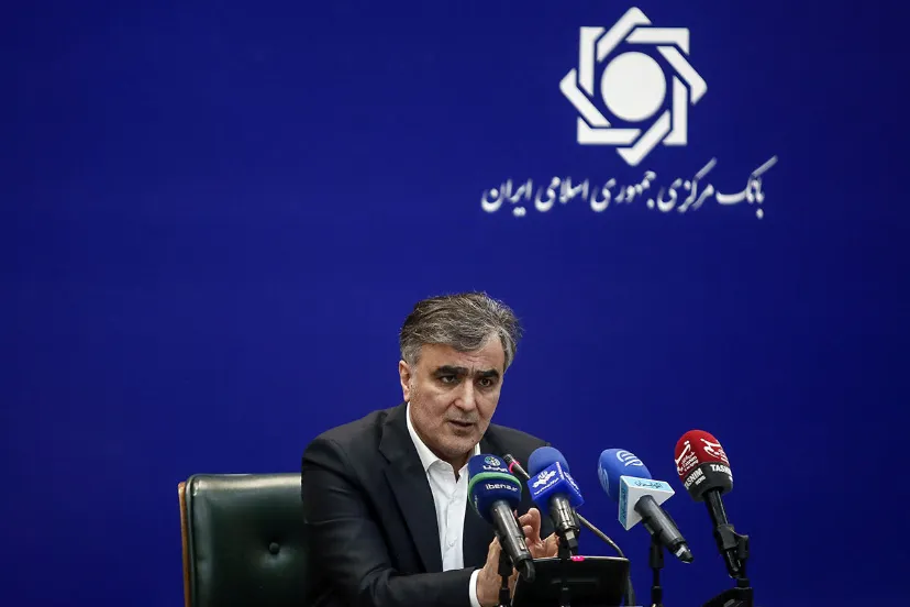 تثبیت نرخ دلار ۷۰ هزار تومانی در مرکز مبادله