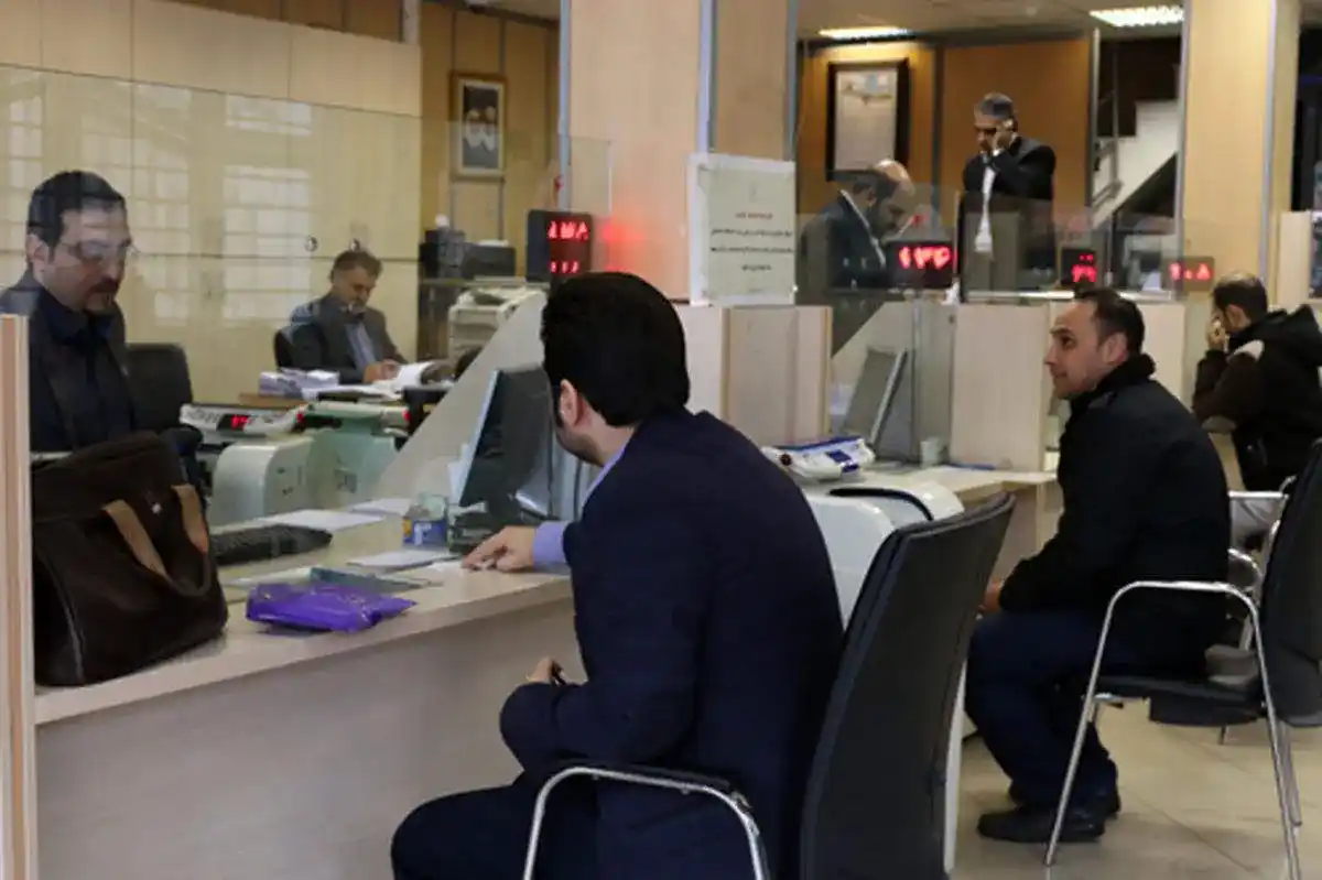 ساعت شروع به کار بانک‌ها از فردا مشخص شد جدول کامل ساعات کاری شعب