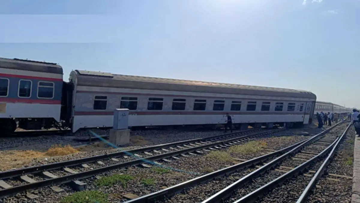 خروج قطار مسافربری از ریل در ایستگاه راه‌آهن مشهد