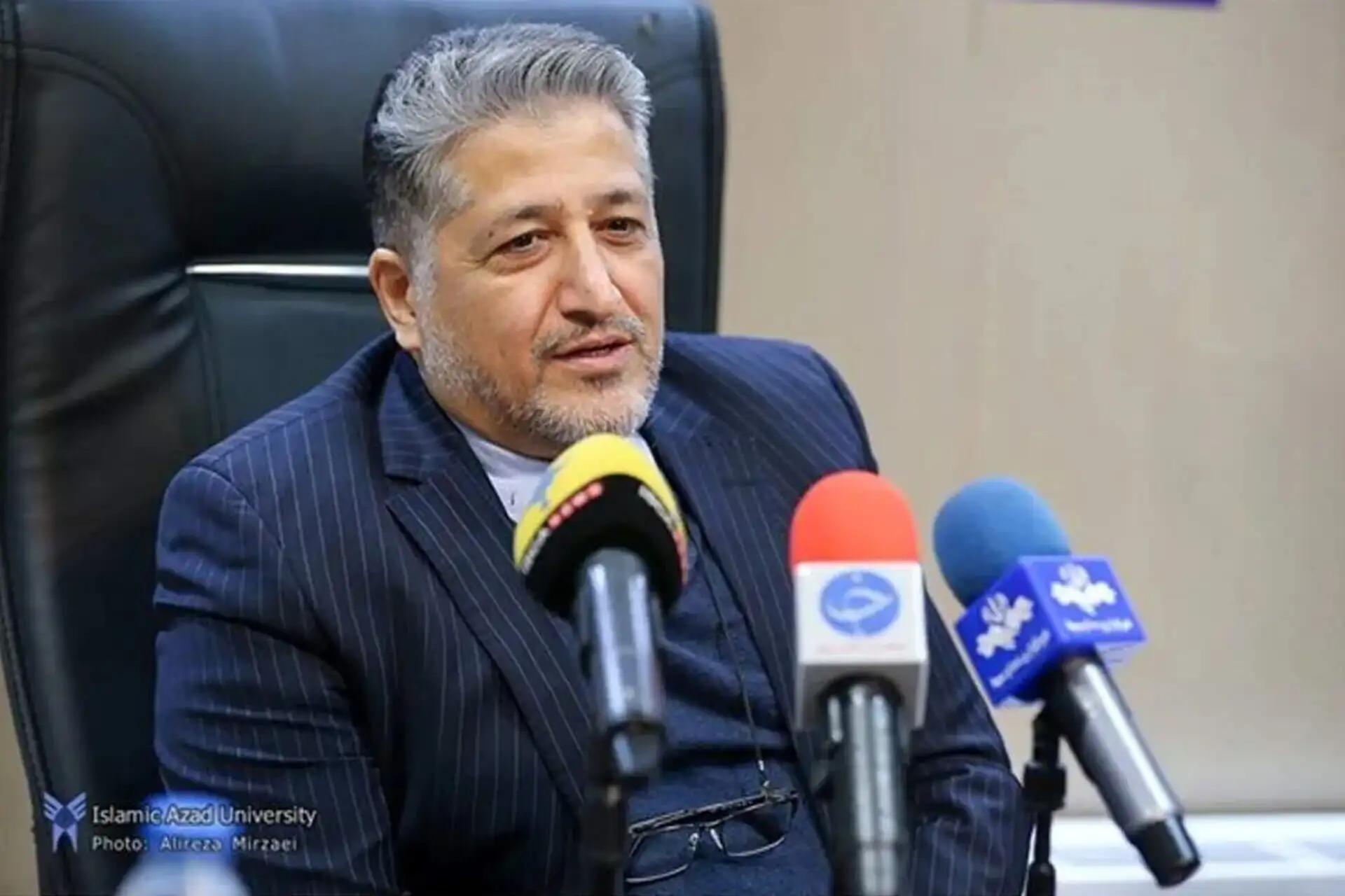 دکتر بیژن رنجبر رئیس جدید دانشگاه آزاد اسلامی شد