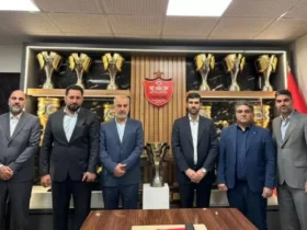 انتقاد پیشکسوتان از عملکرد پرسپولیس؛ «توجیه زمین خراب پذیرفتنی نیست»