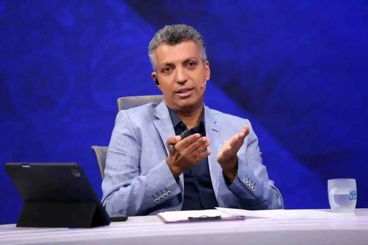 عادل فردوسی‌پور صداوسیمای کرمان و یزد را به باد انتقاد گرفت