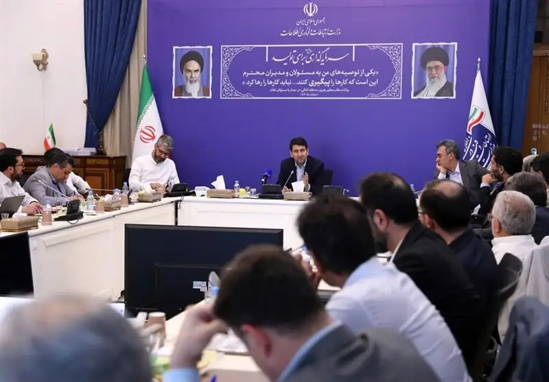 وزیر ارتباطات: اجازه ایجاد انحصار در پروژه فیبر نوری داده نخواهد شد