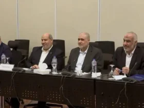 چهره خلیل‌الحیه پس از ترور نافرجام در قطر در اتاق مذاکرات مصر