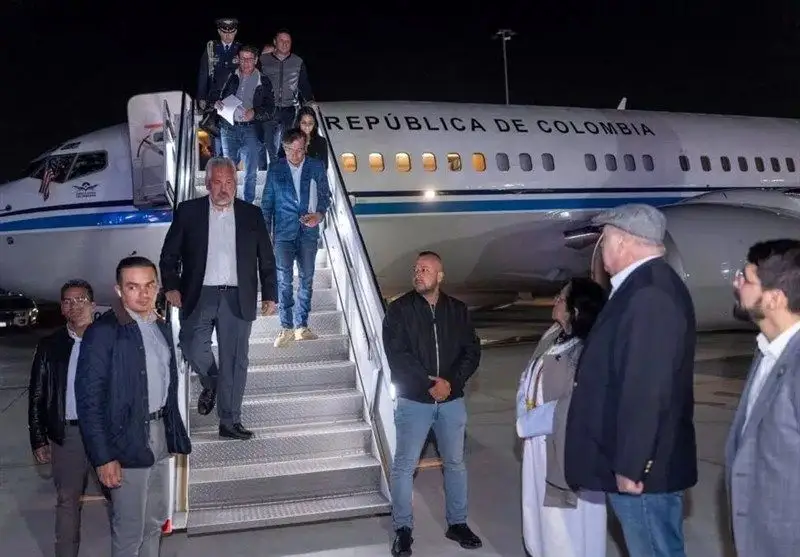 آمریکا مانع سوخت گیری هواپیمای رئیسجمهور کلمبیا شد