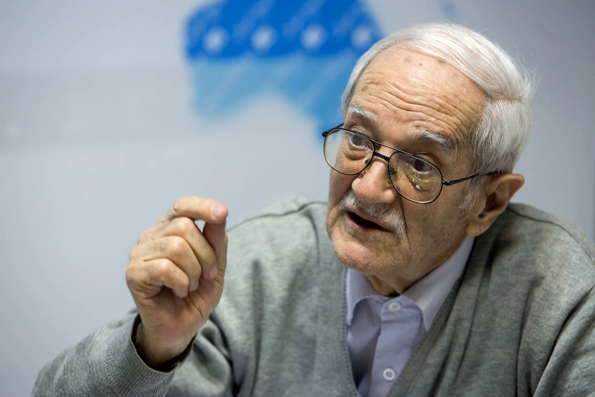 ابراهیم رزاقی، اقتصاددان و استاد دانشگاه تهران درگذشت