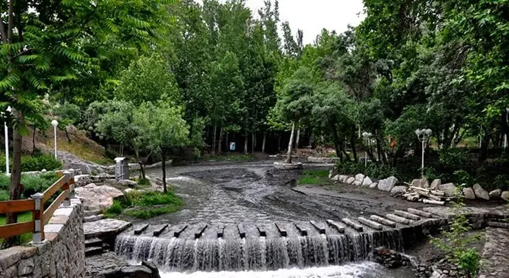 پارک وکیل آباد مشهد مکان تفریحی سفر نوروزی