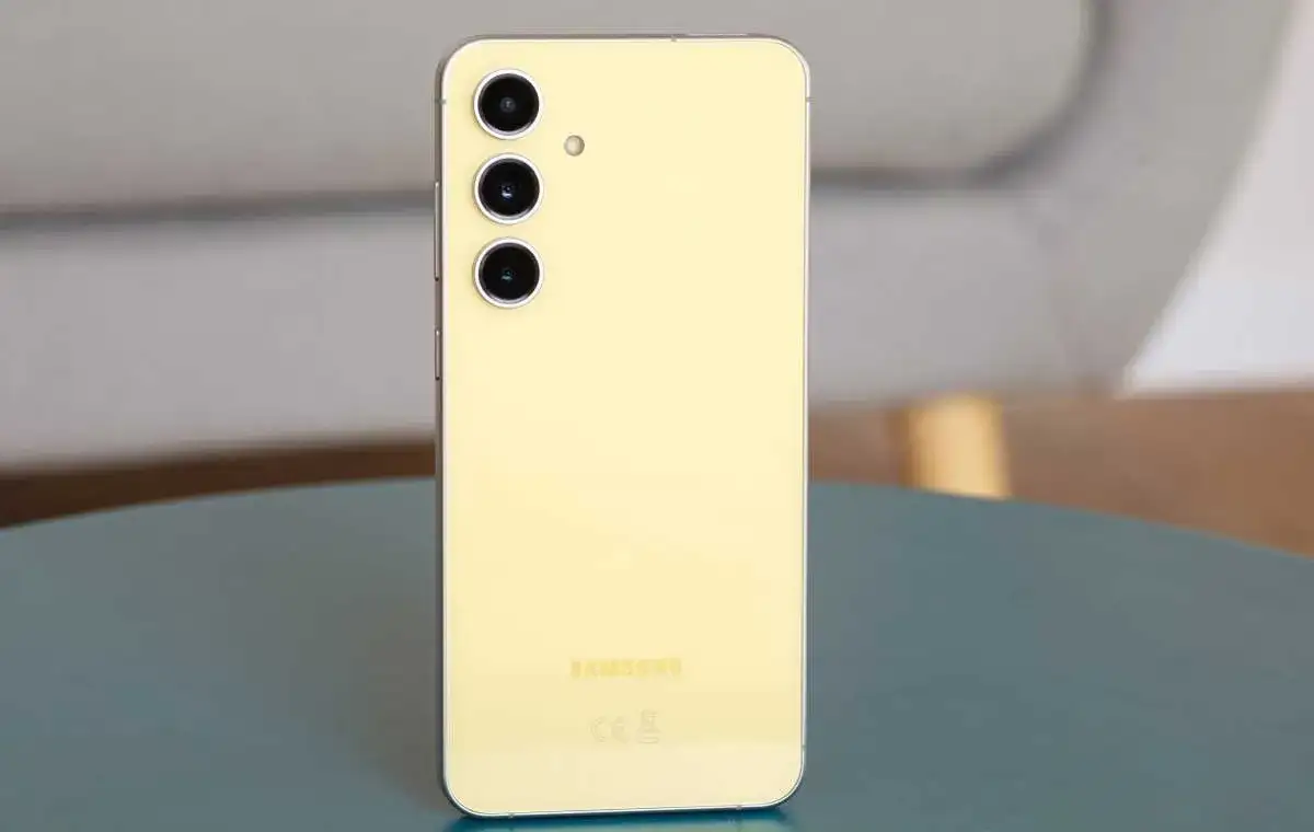 گلکسی S25 FE معرفی شد؛ تجربهای پرچمدارگونه با قیمتی منطقیتر