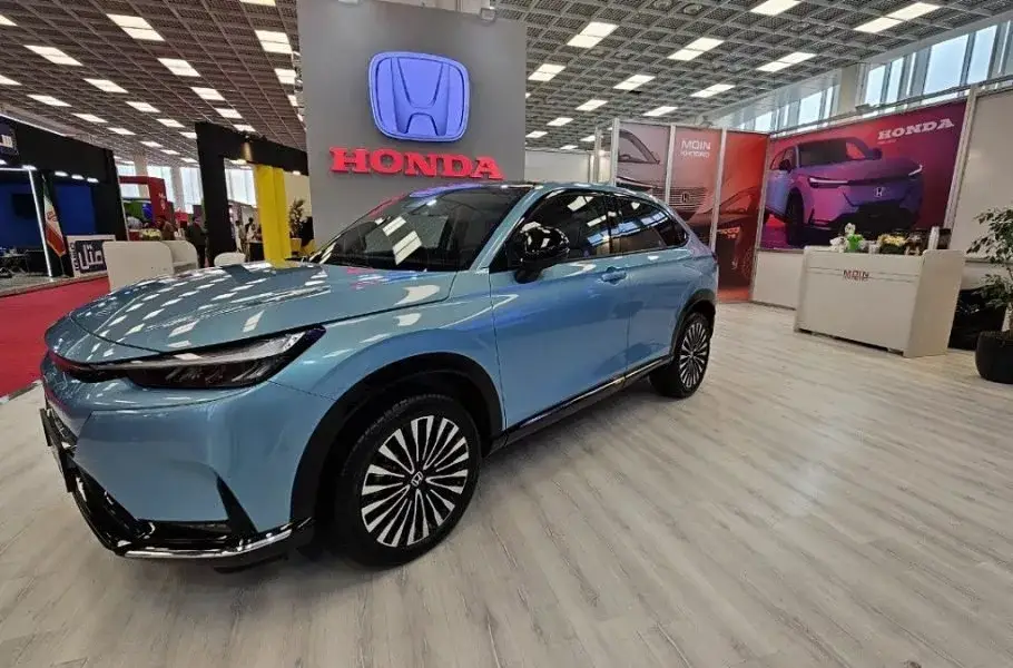 هشت ماه کشمکش بر سر تعرفه واردات خودرو تعرفه پلکانی سال ۱۴۰۴ تأیید شد