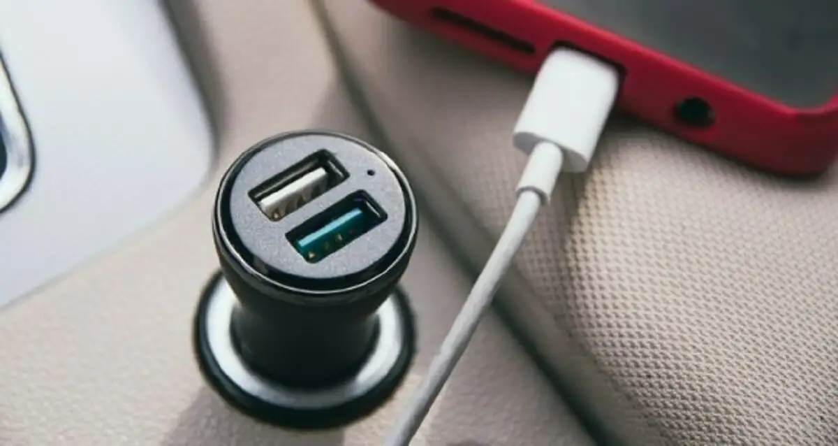 هشدار به رانندگان - وسایلی که هرگز نباید به فندکی ماشین وصل کنید