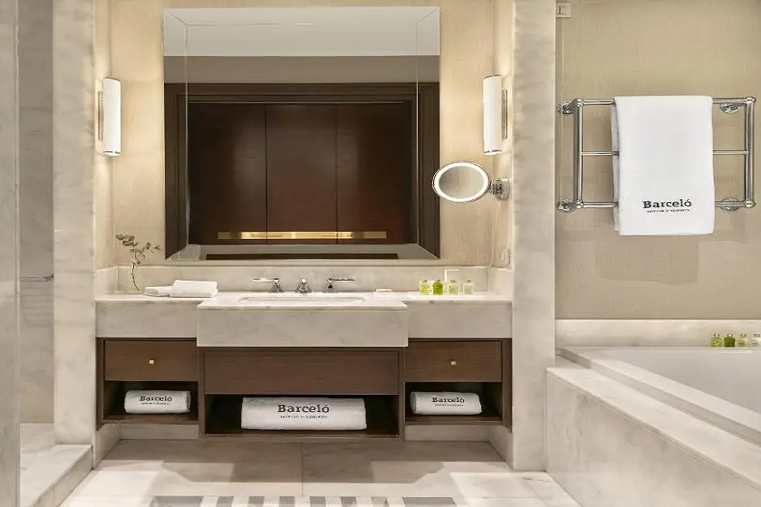 امکانات رفاهی و خدمات هتل بارسلو 