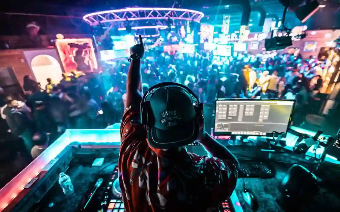 قوانین کلابهای ترکیه که قبل از رفتن باید بدانید! - راهنمای کامل قوانین کلابهای ترکیه