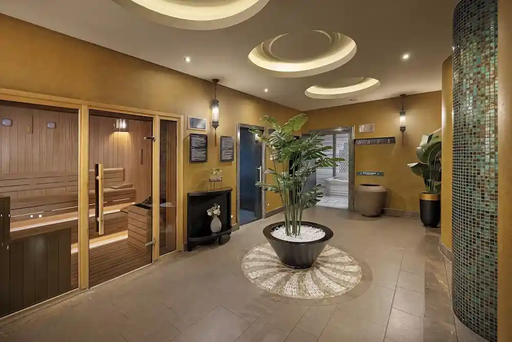 قیمت اقامت در هتل تایتانیک سیتی تکسیم