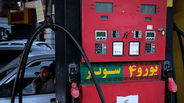 چرا 300 هزار لیتر بنزین سوپر وارداتی در جایگاه ها ارائه نمی شود