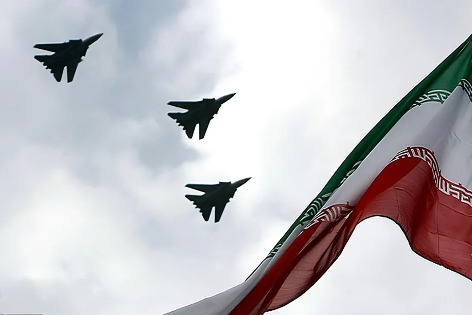 نقش نیروی هوایی در دفاع از ایران
