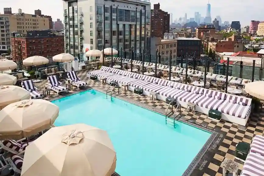 کلاب سوهو هاوس