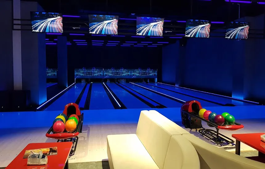 سالن بولینگ حرفه‌ای آکواریوم انزلی