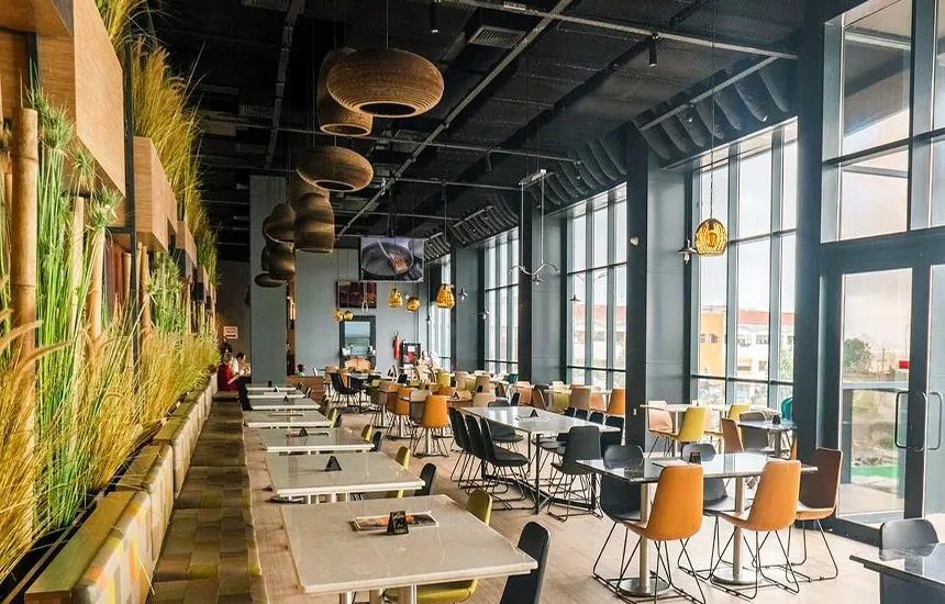 رستوران و کافی شاپ آکواریوم انزلی 