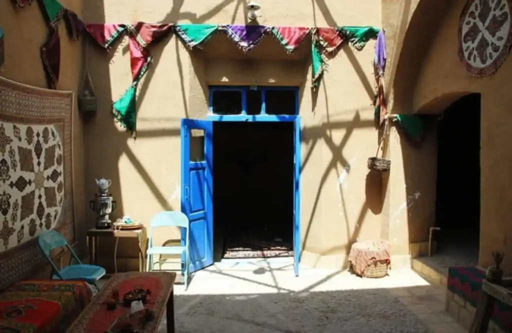 اقامتگاه بوم گردی نار تی تی – تفت یزد