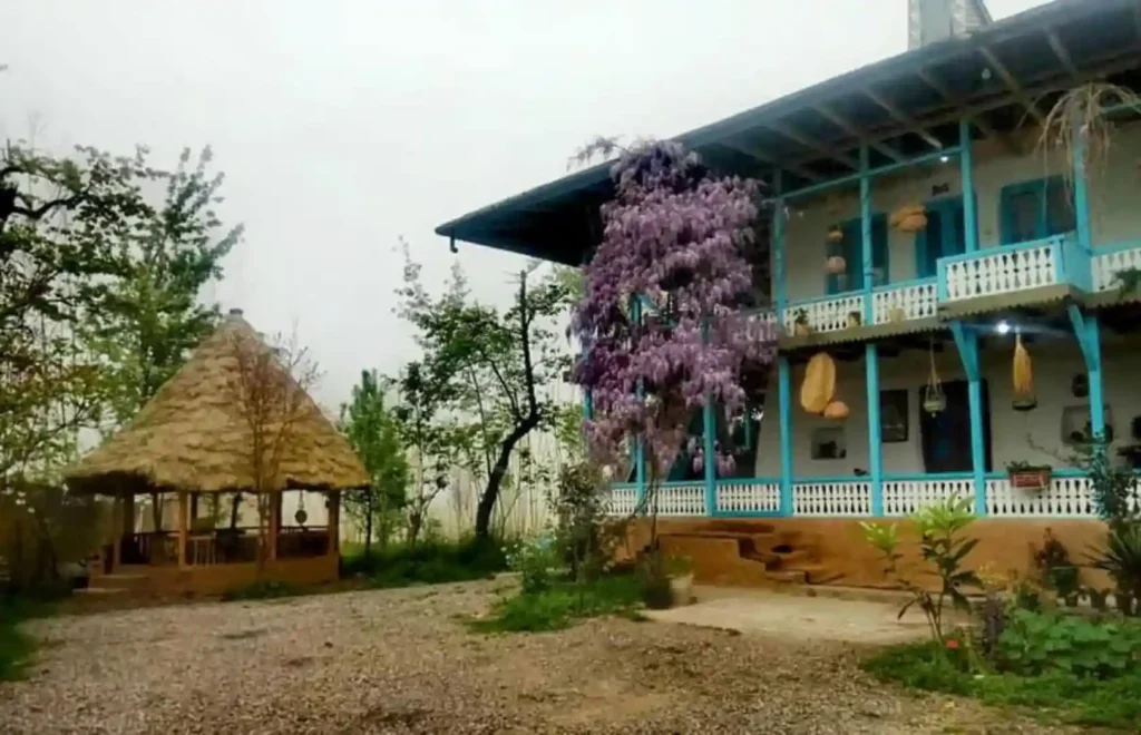 اقامتگاه بوم‌گردی فاندرکتام