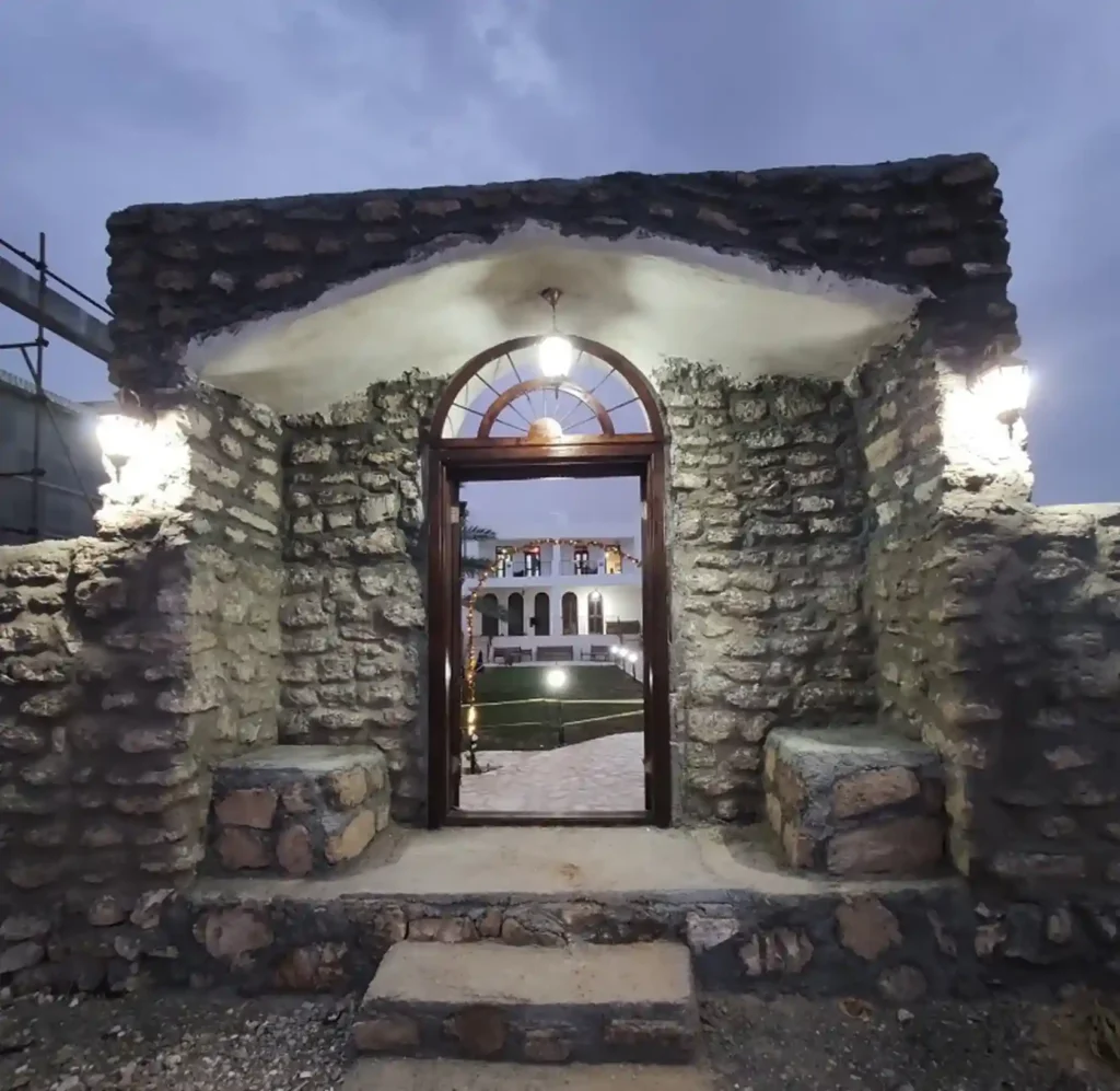 بوم‌گردی پنج دری بربو – بوشهر