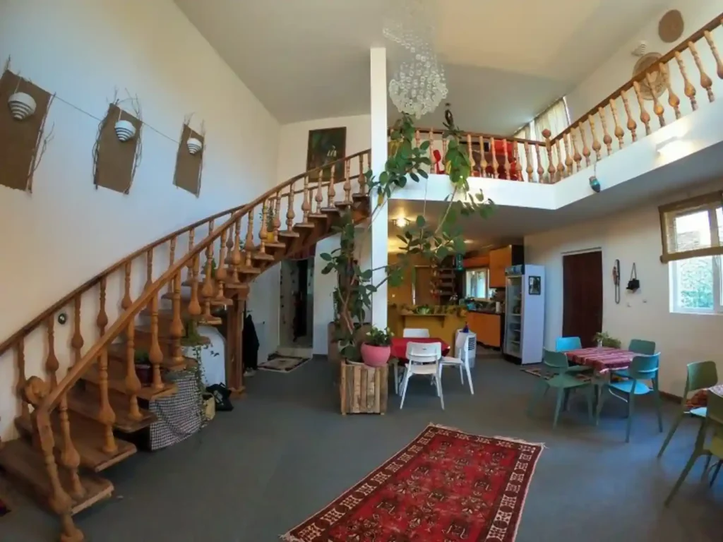 اقامتگاه بوم گردی متا – فیروزکوه