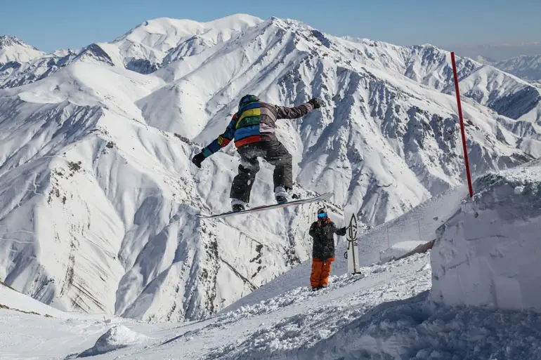 امکانات پیست اسکی دیزین